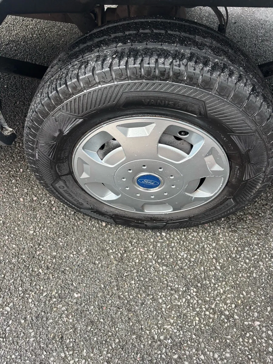 Ford transit van - Image 3