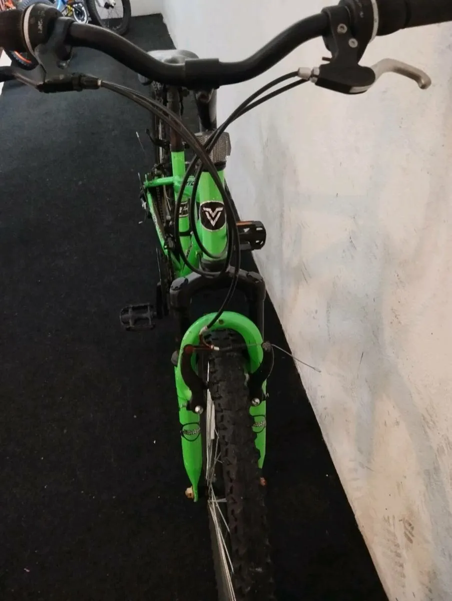 Kids 24inch bike - Image 4