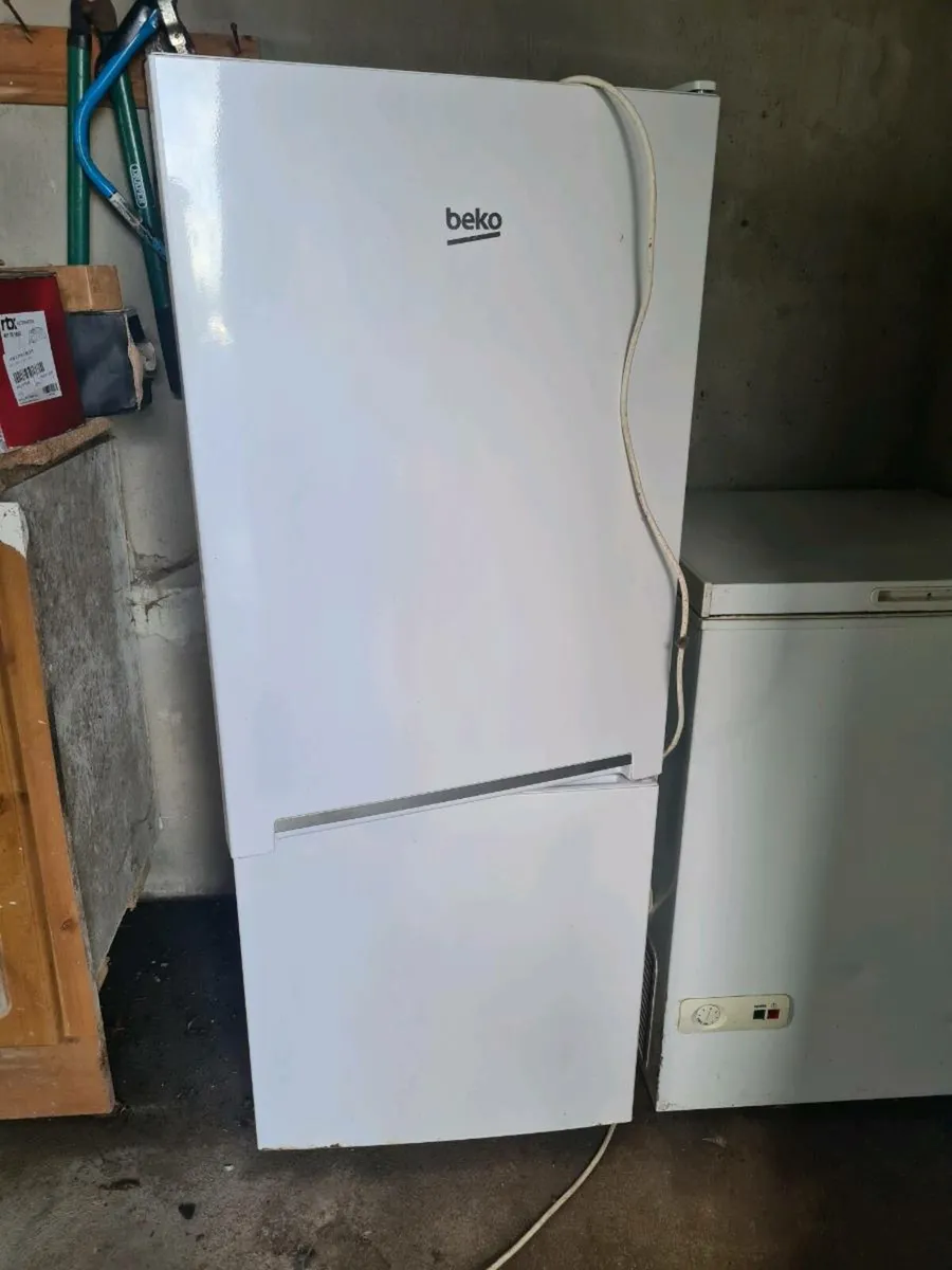 Beko fridge freezer - Image 1