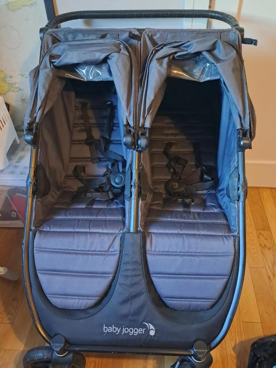 Double buggy - Image 1