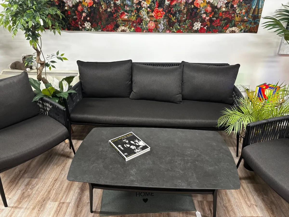 Gescova Lounge Set VAT receipt available - Image 2