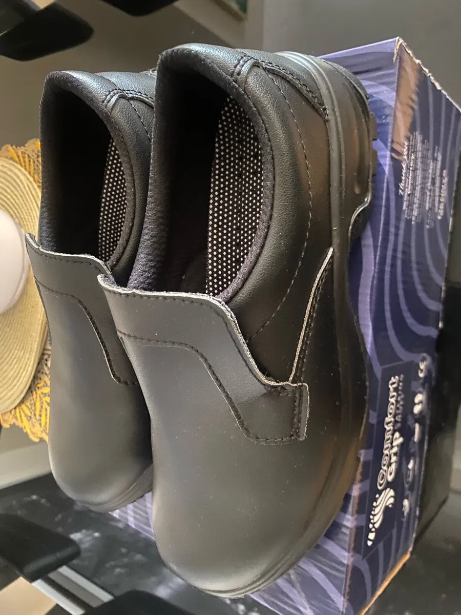 Shoes mens and women’s safety shoes - Image 1