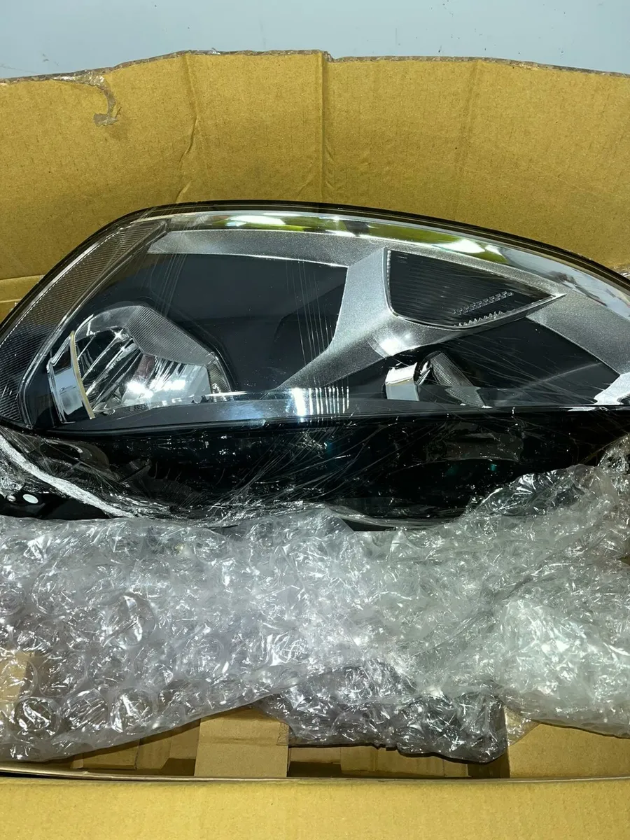 VW Golf Left Headlamp 2013-2016 - Image 1