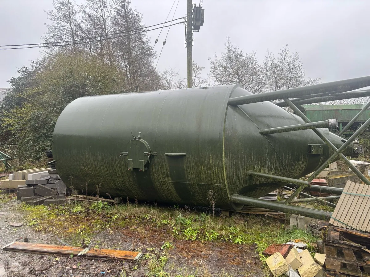 Cement silo - Image 1