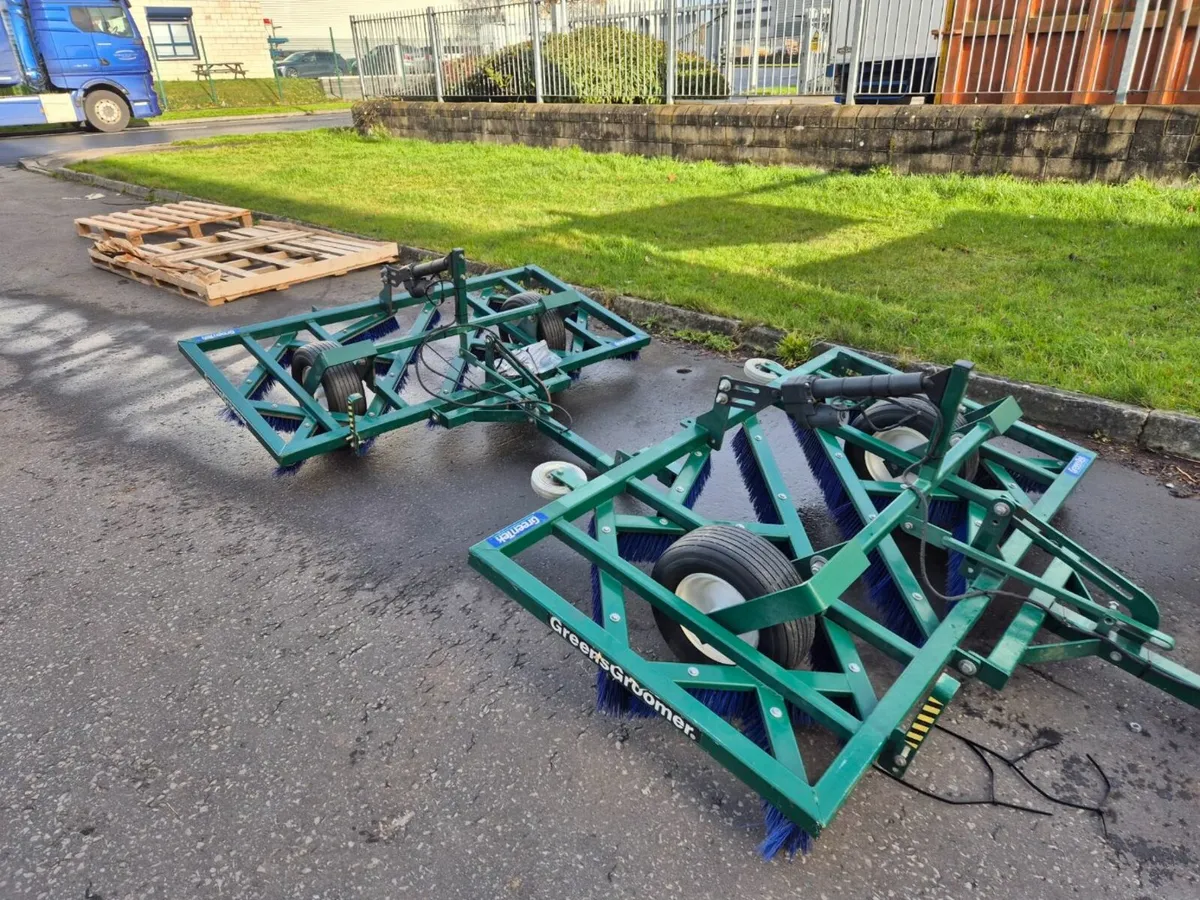 Astro Turf Brushes - Image 4