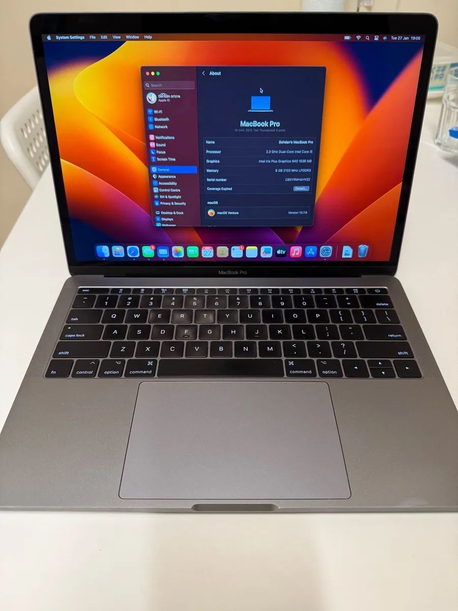 iPhone 16 Pro - Image 3