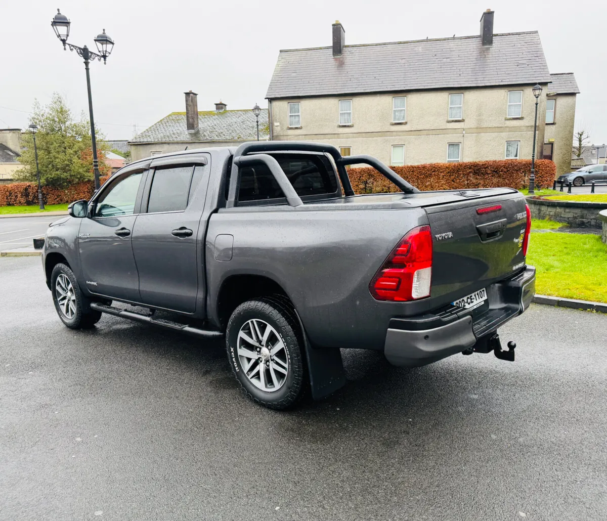 2020 Toyota Hilux - Image 4