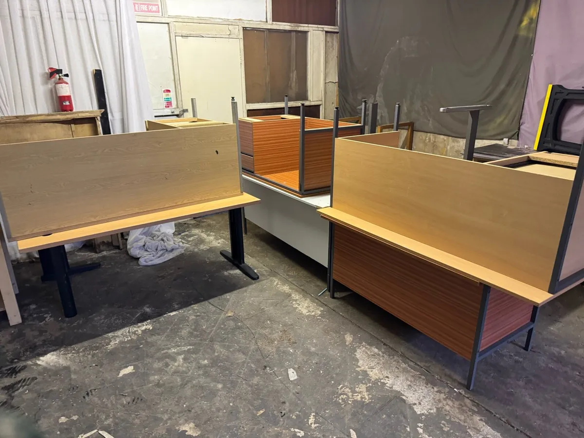 Office desks - Image 4