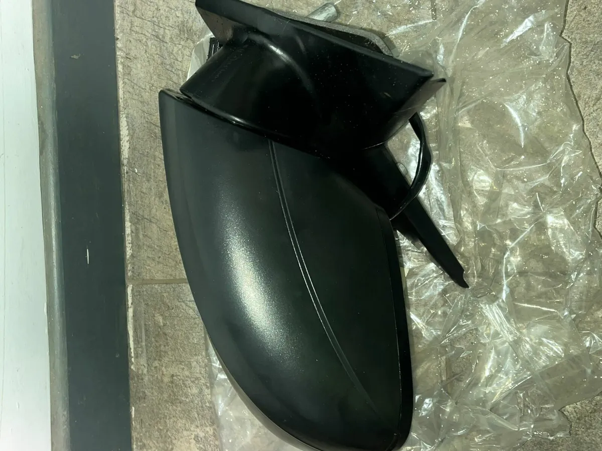VW Transporter RH Door Mirror - Image 3