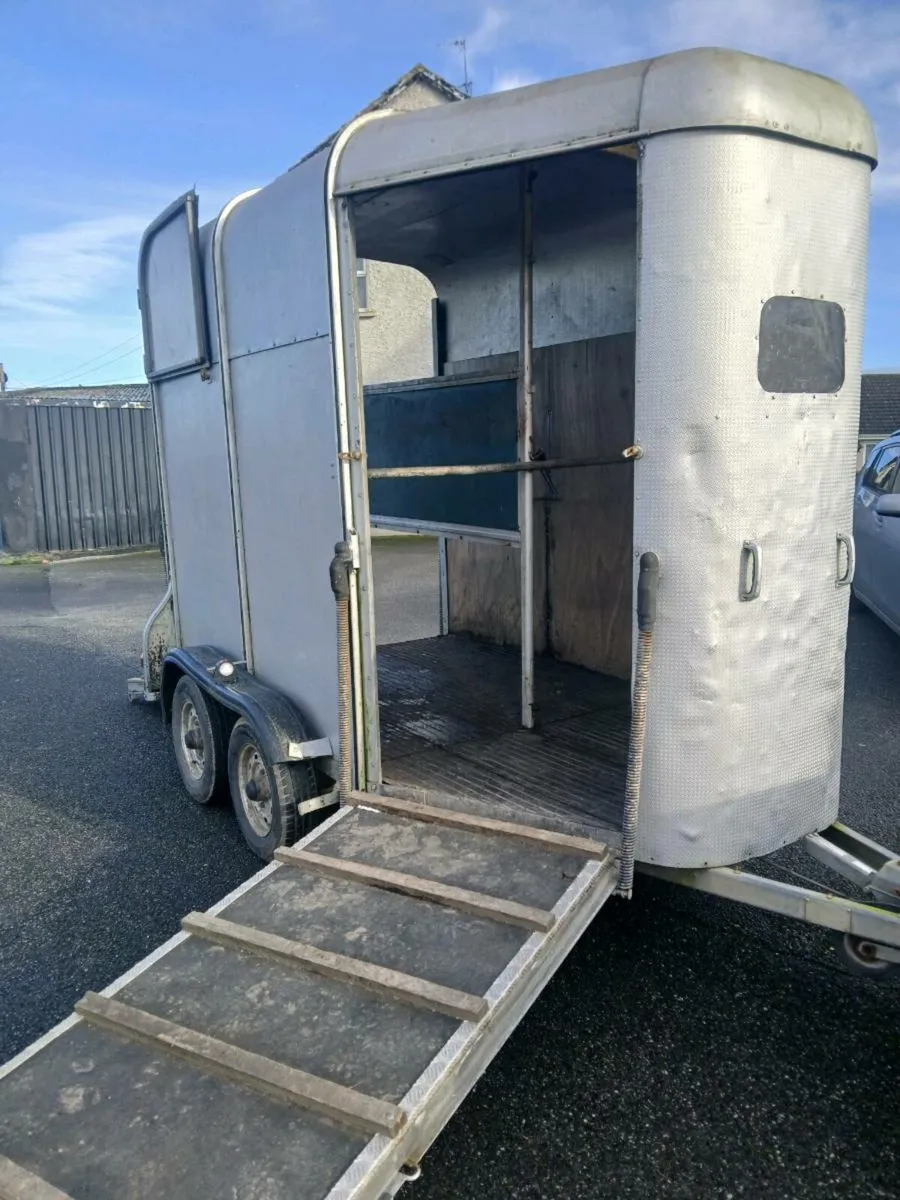 Horsebox - Image 1