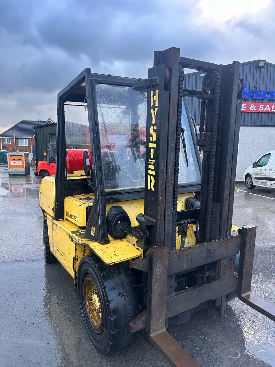 Hyster 4.5 Ton Forklift - Image 3