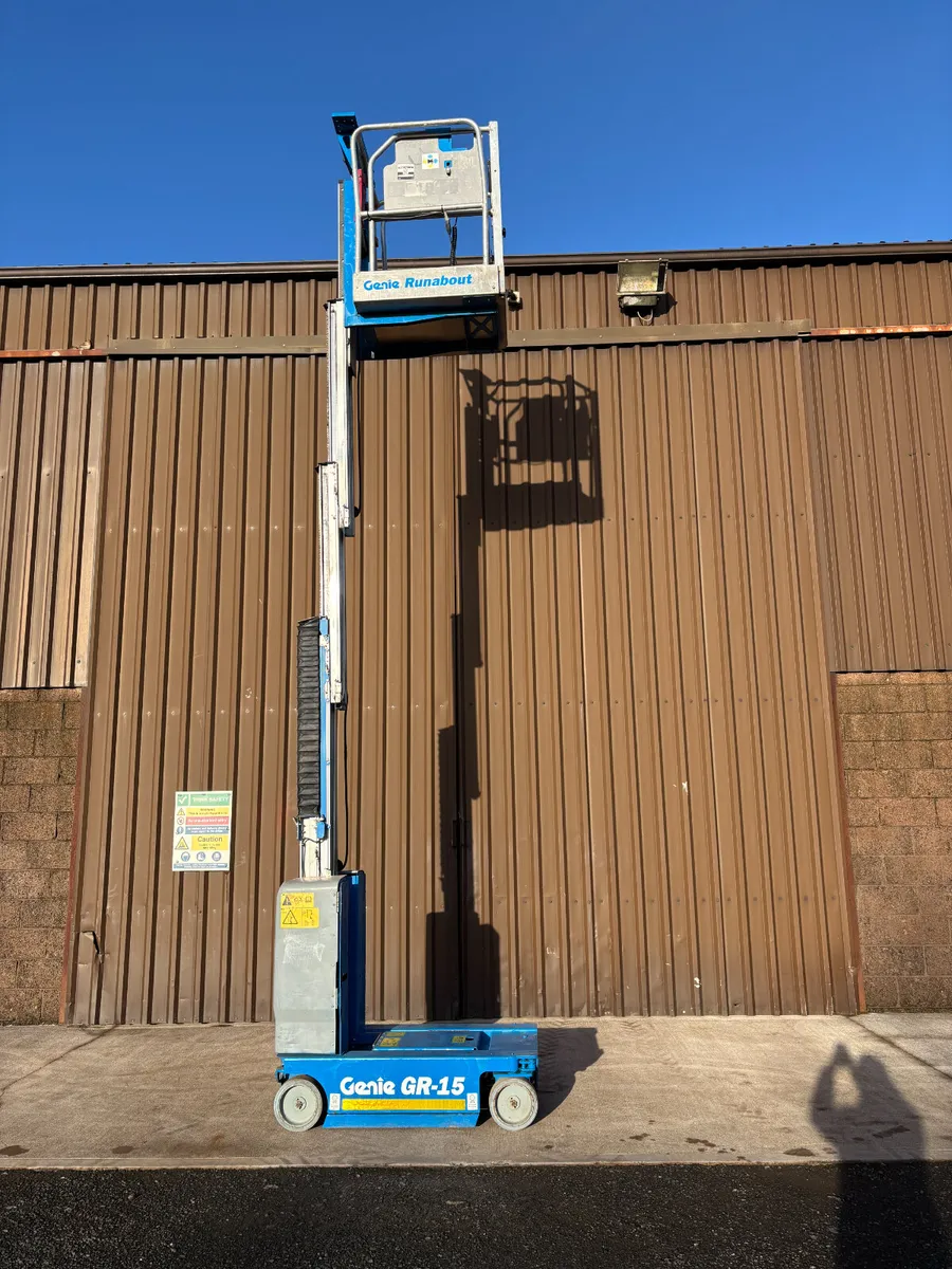 2015 Genie GR-15 Runabout Vertical Mast Lift - Image 4