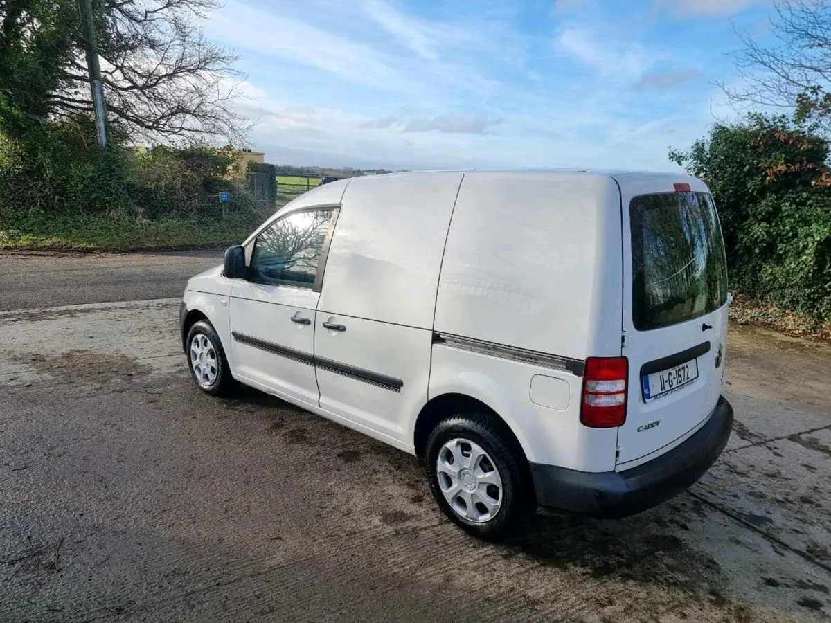 11 Volkswagen Caddy cvrt 1/27. - Image 2