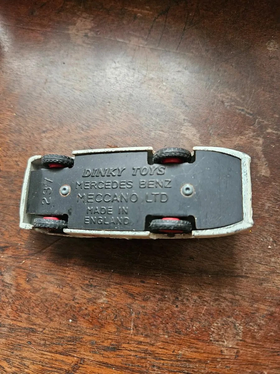 Dinky 1950's Mercedes Benz - Image 2