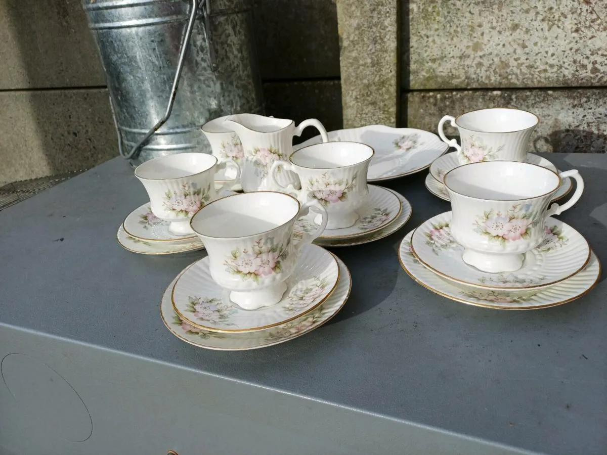 Vintage Royal Tara Teaset - Image 3