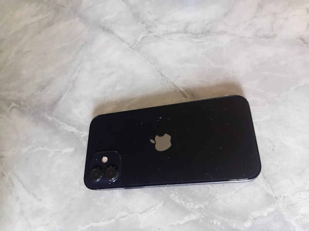Iphone 12 - Image 1