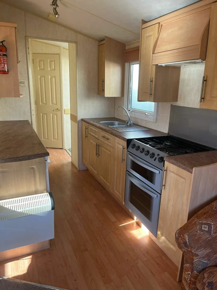 Mobile Home - Image 3