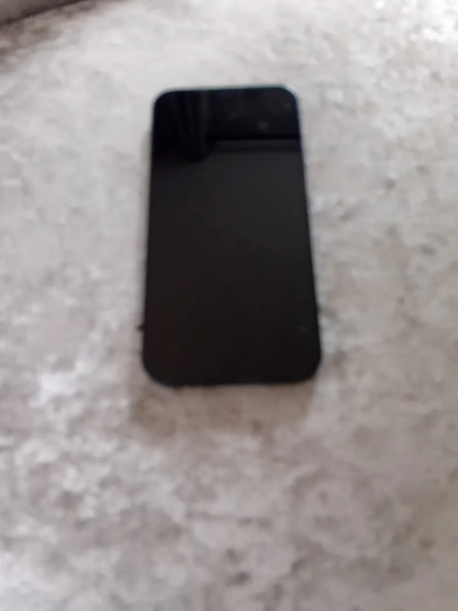 Iphone 12 - Image 4