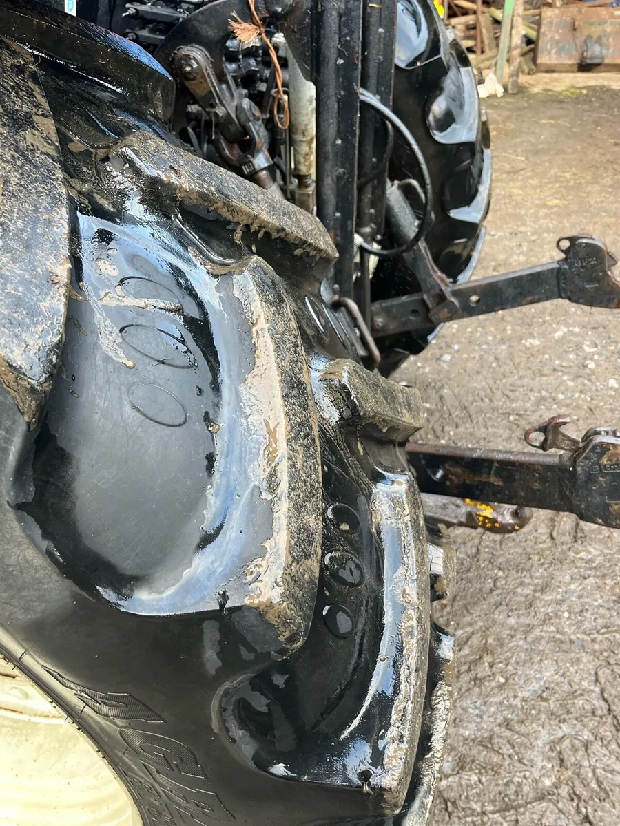 420/85R38 BKT Tyres - Image 3