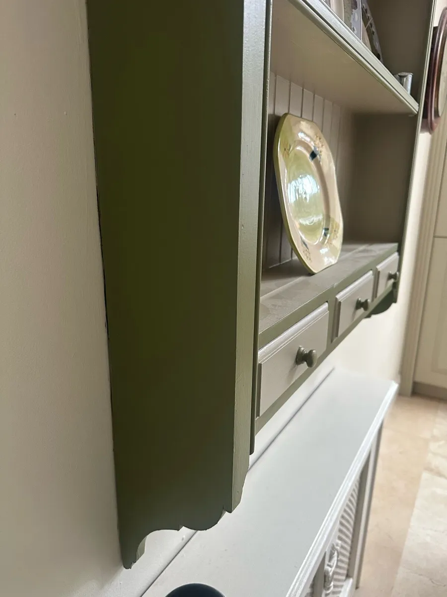 Painted pitch pine Dresser Plate Rack - Image 3