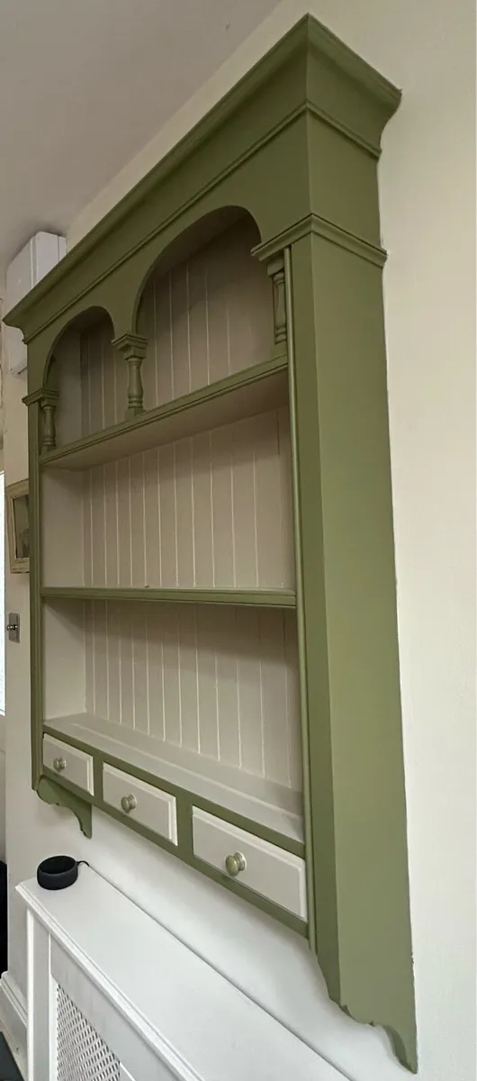 Painted pitch pine Dresser Plate Rack - Image 4