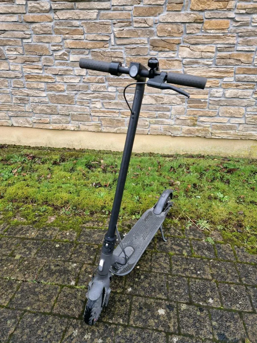 Xiaomi Mi Electric Scooter Pro 2 - Image 2