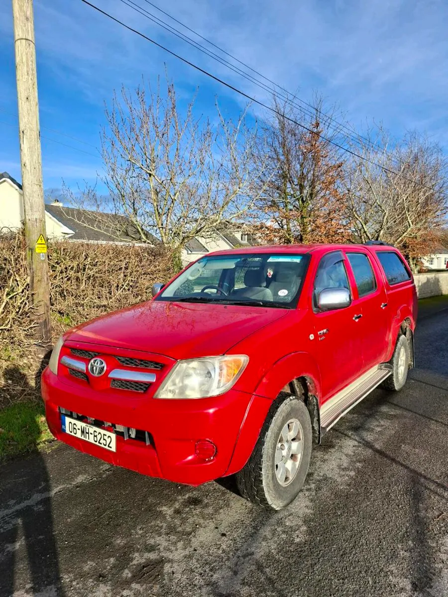 TOYOTA HILUX DOE 10/26 TAX 12/26 2006 - Image 1
