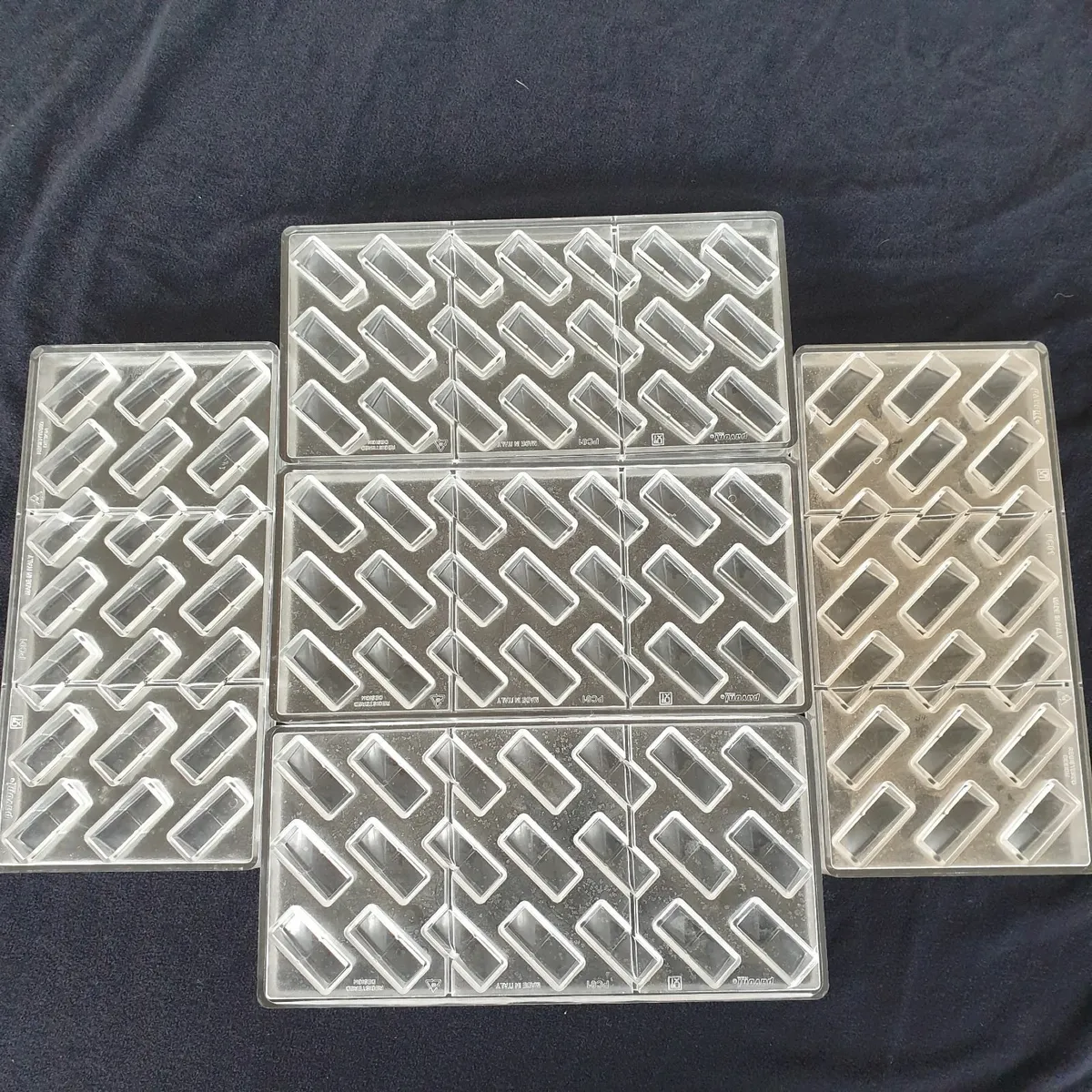 Pavoni PC01 polycarbonate chocolate moulds - Image 1