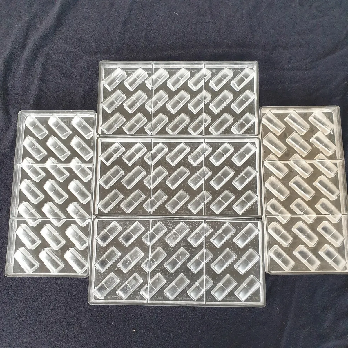 Pavoni PC01 polycarbonate chocolate moulds - Image 3