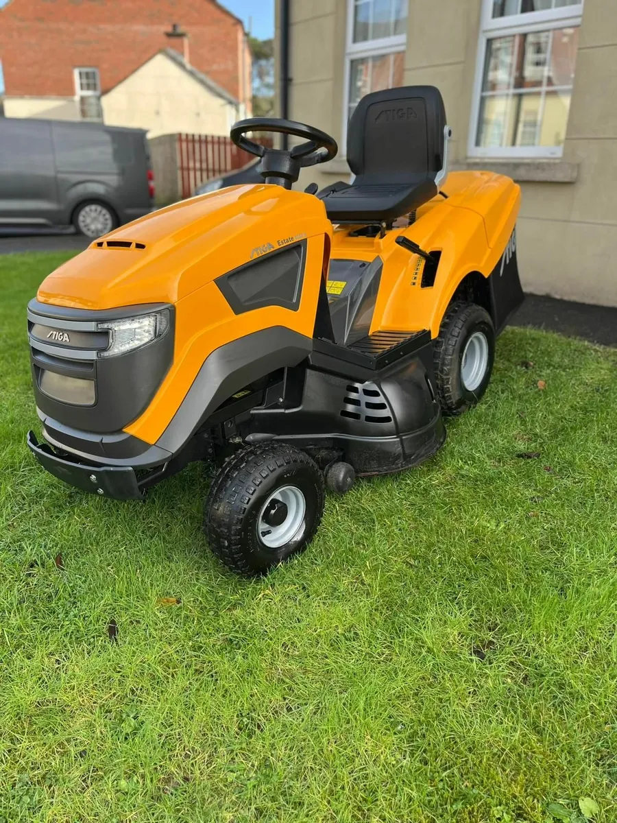 Stiga petrol ride on lawnmower - Image 1