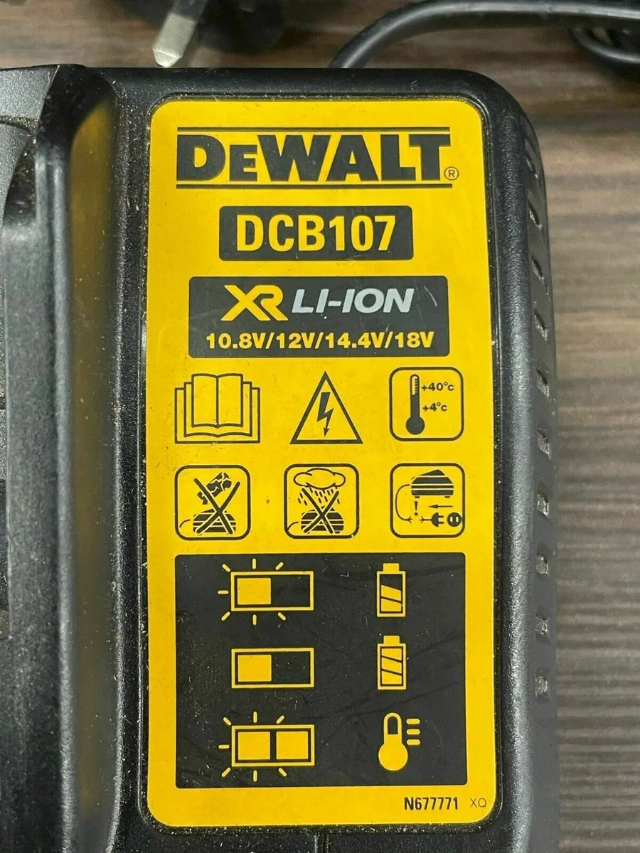 DeWalt Battery Charger - Image 2