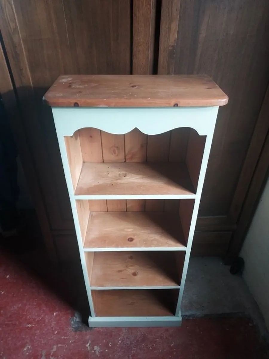 Book shelf - Image 2