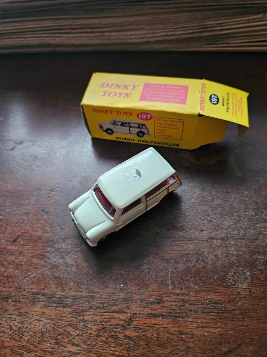 Corgi Atlas Mini - Image 1