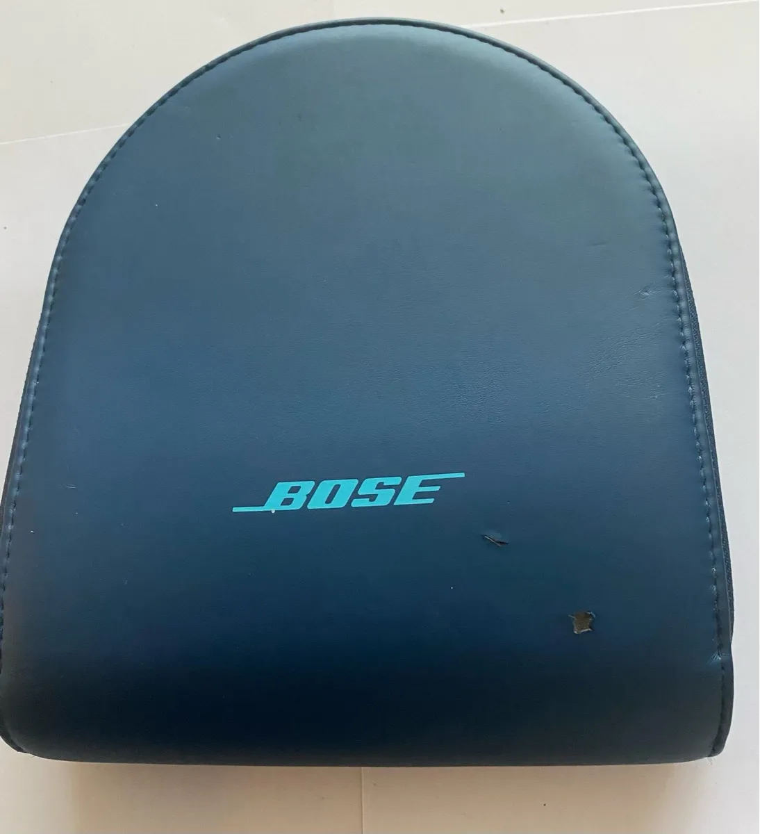 Bose Soundtrue Wired Headphones - Image 4