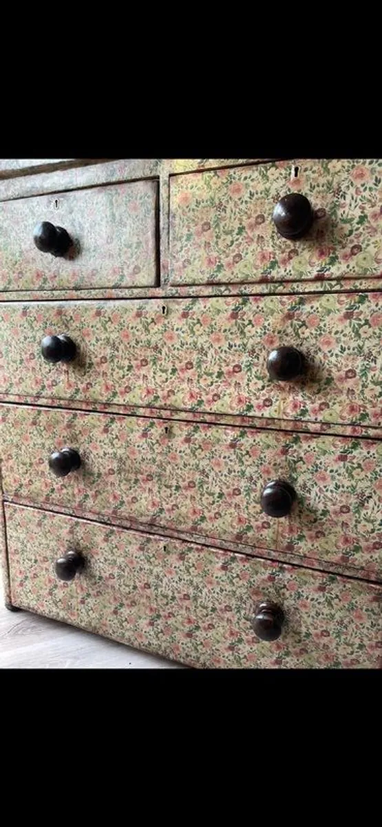 Antique chest of drawers renewed - Image 3