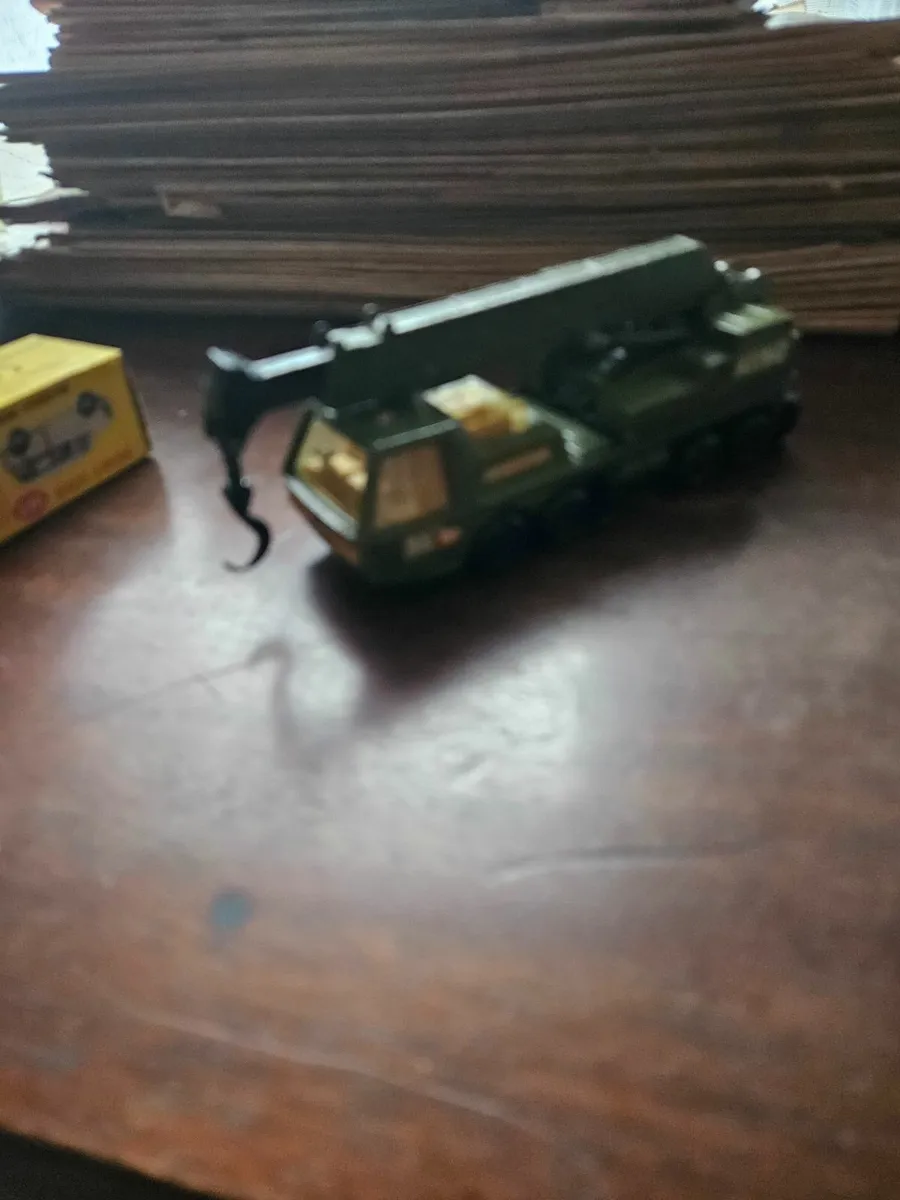 Matchbox Battlekings Crane - Image 2
