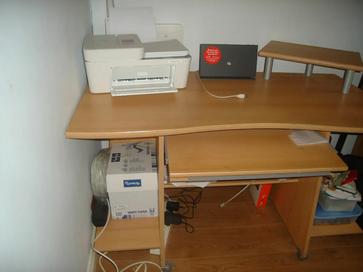Office Desk - Image 4