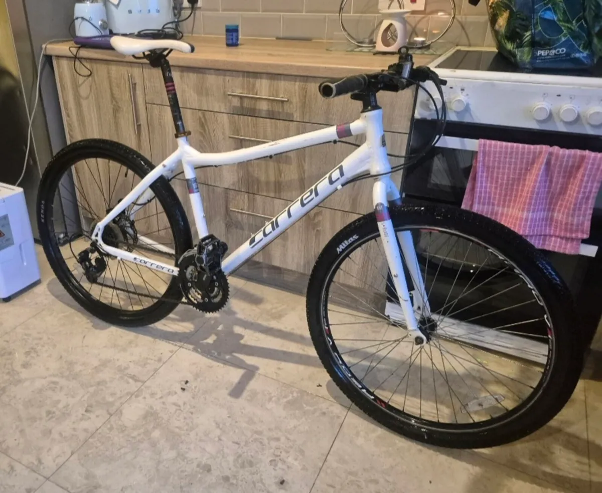 ADULTS CARRERA SUBWAY BIKE 20"FRAME FANTASTIC COND - Image 3