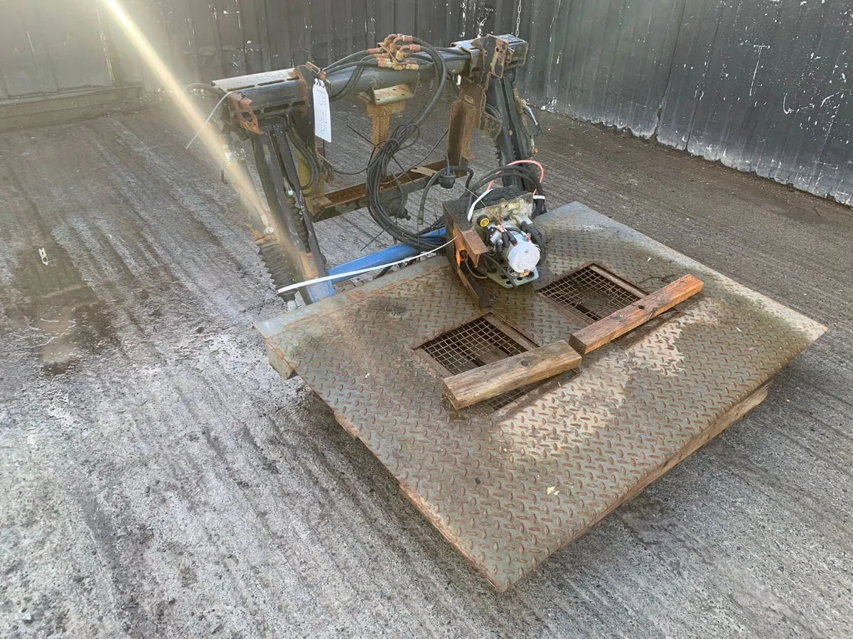 Lorry Tail Lift / Truck Tail Lift – Heavy Duty - Image 1