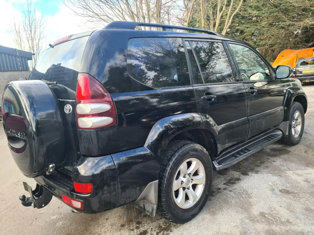 Toyota landcruiser  crewcab - Image 4