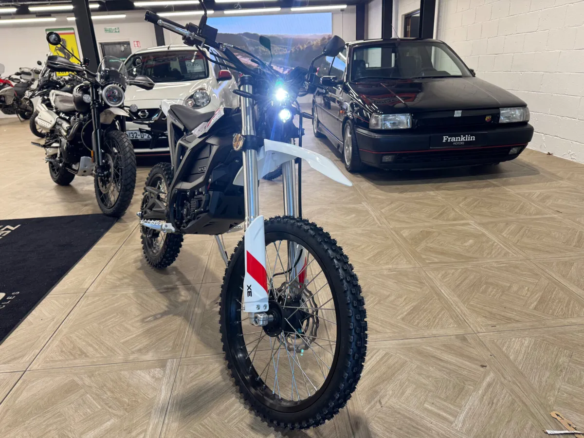 ZERO  Motorcycles XE 2026 - Image 3