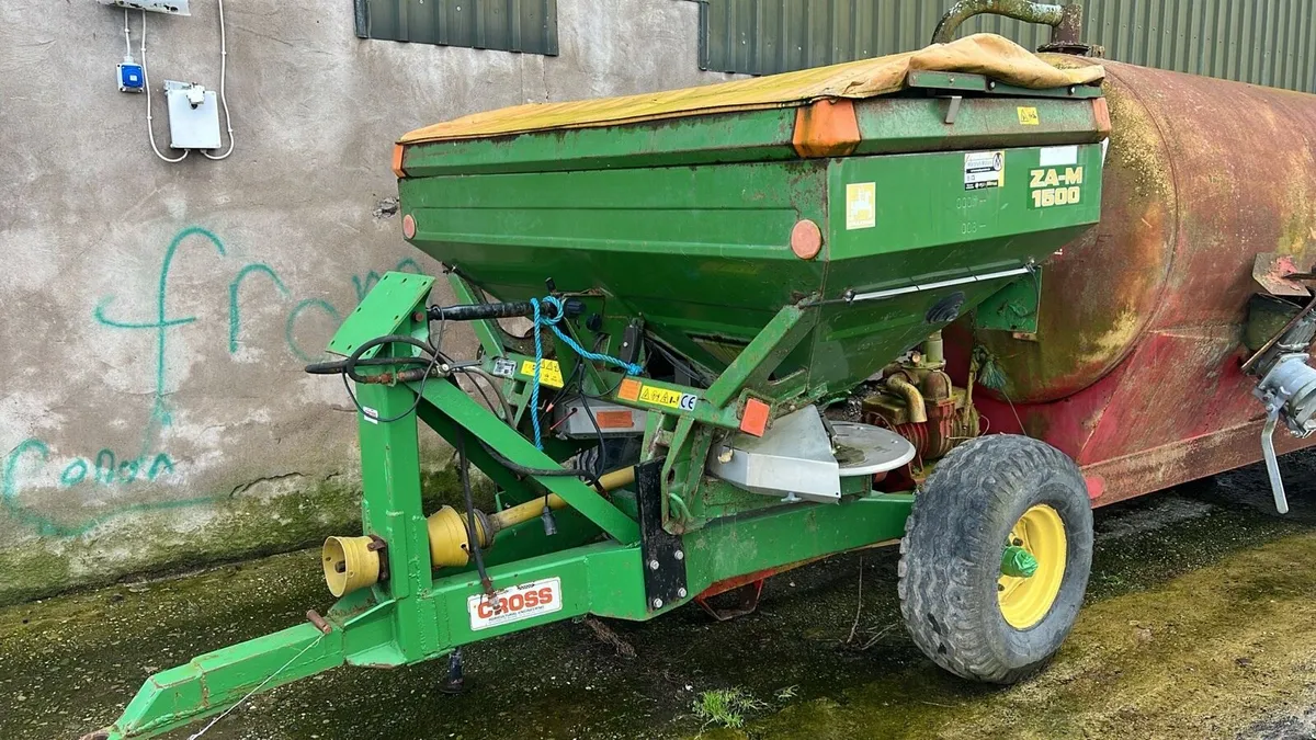 Fertiliser Spreader and Bogie - Image 1