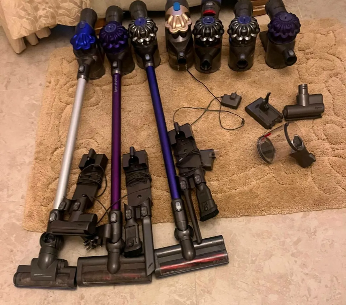 JOB LOT OF 8 CORDLESS  DYSONS All WORKING €150 FOR - Image 2