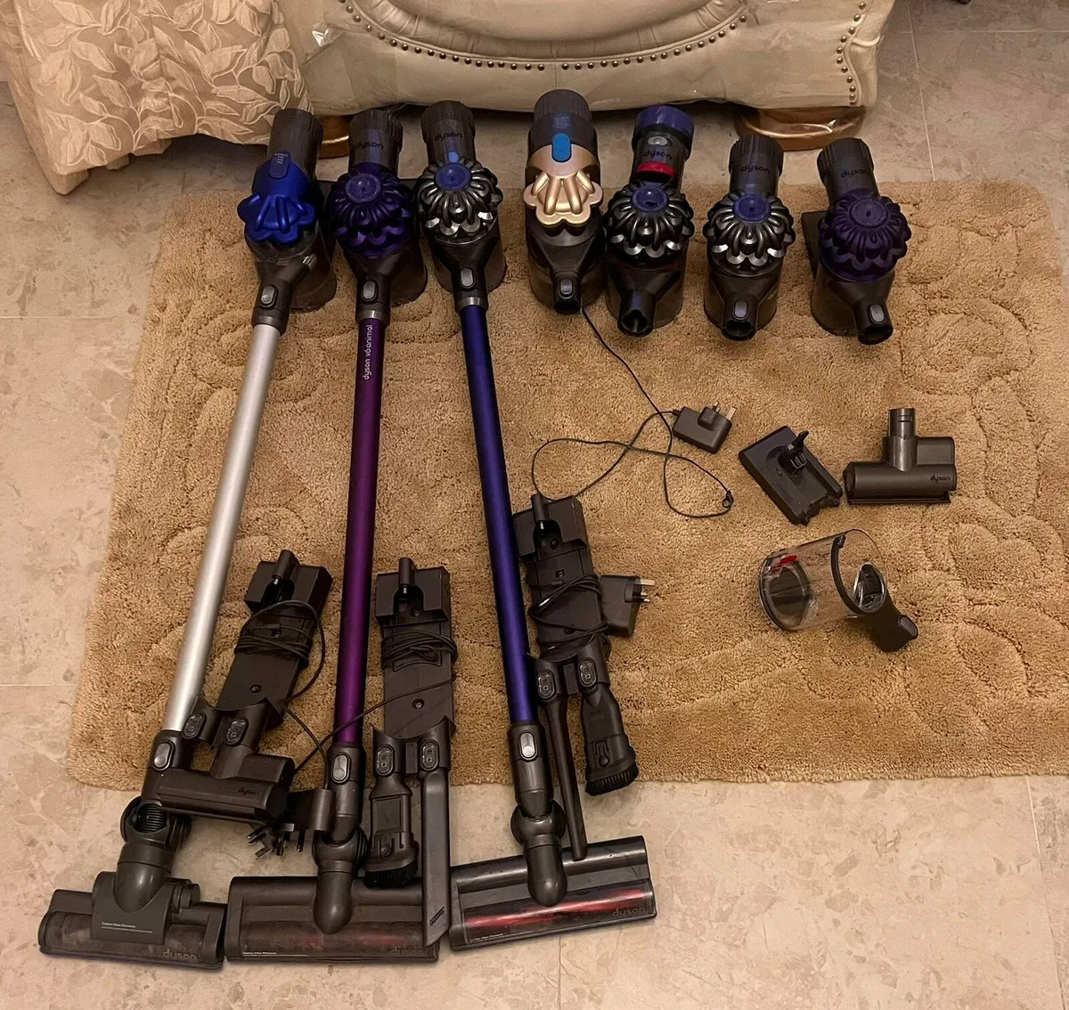 JOB LOT OF 8 CORDLESS  DYSONS All WORKING €150 FOR - Image 4