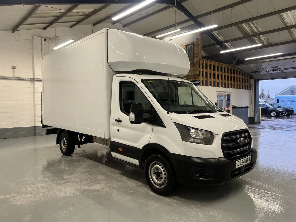 2024 Ford Transit Luton Box Van - Image 3