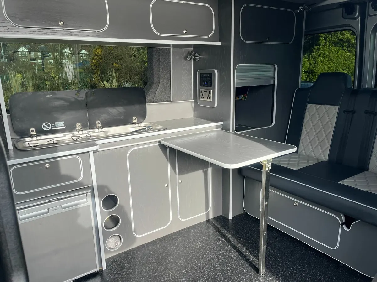 Campervan, Renault Master . 2017. Diesel. - Image 1