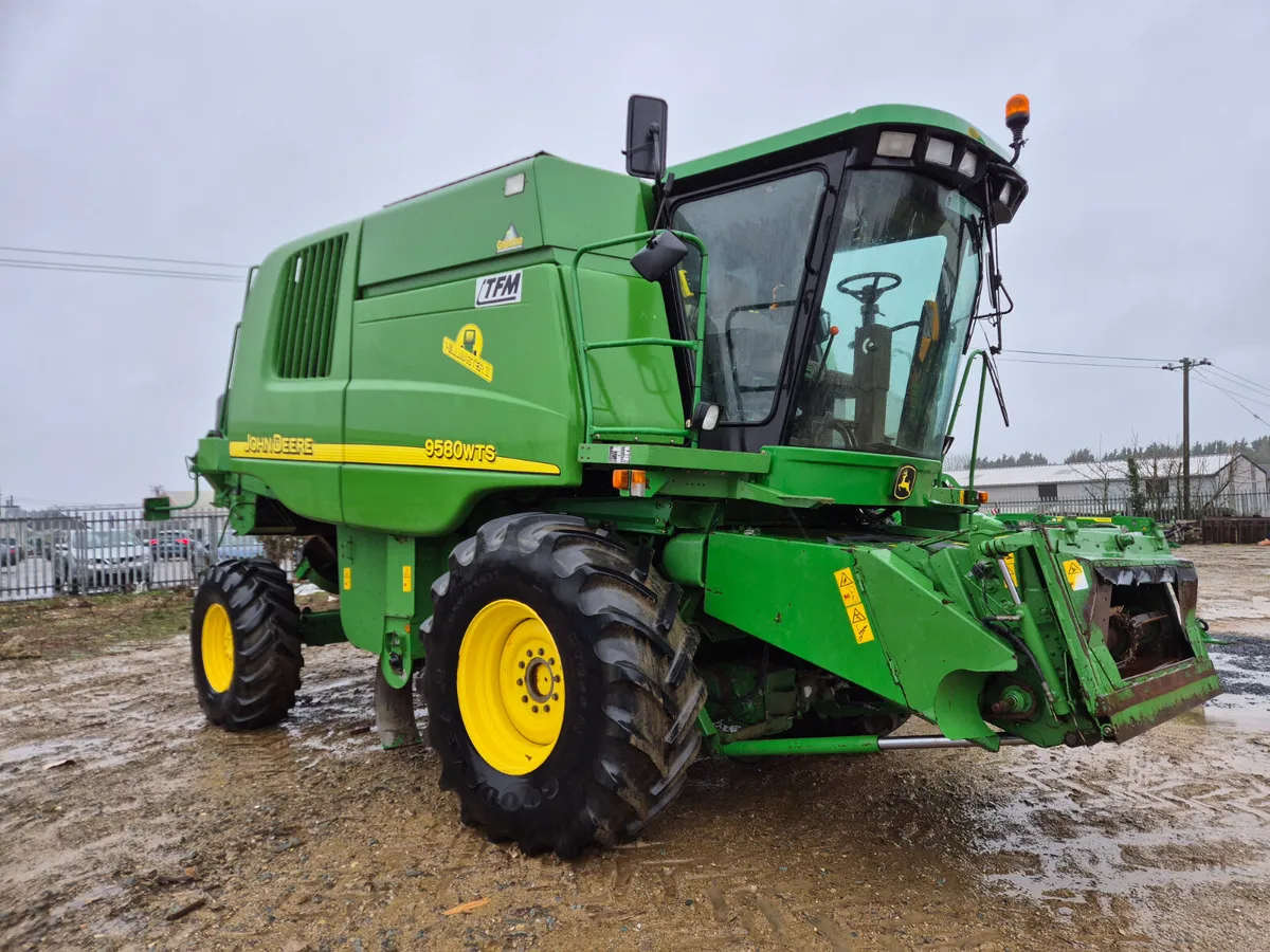 John Deere 9580 Hillmaster 2003 - Image 1