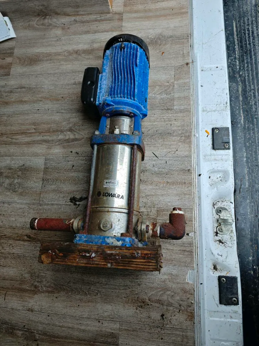 Lowara vertical multistage pump - Image 4