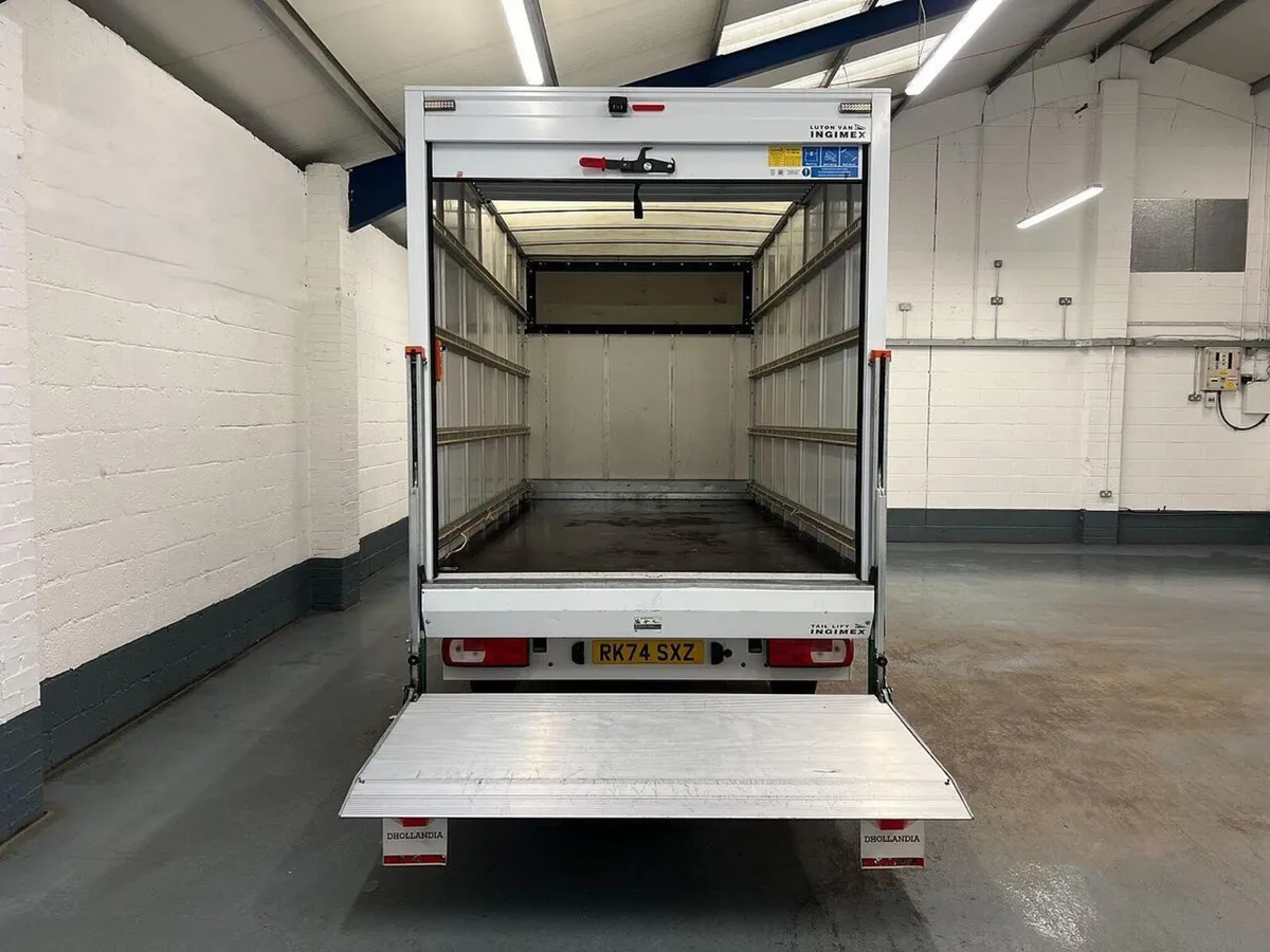 2024 Volkswagen Crafter Luton Box Van - Image 4