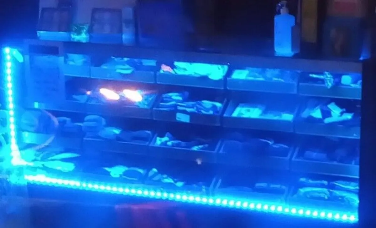 Vintage Glass Counter - Image 3